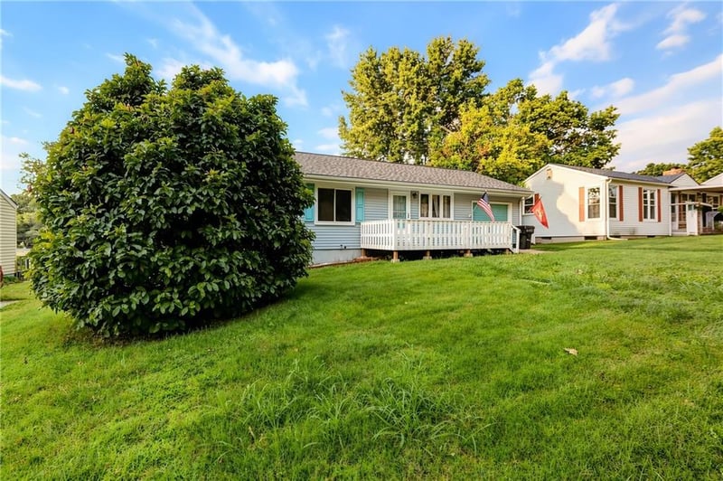 16607 2nd N St, Independence, MO 64056