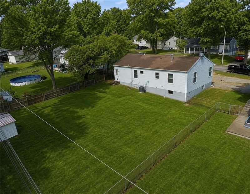 16607 2nd N St, Independence, MO 64056