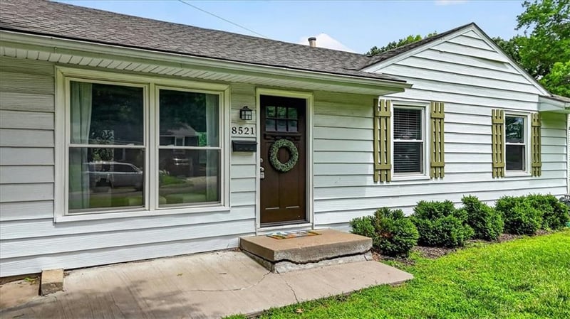 8521 Goodman St, Overland Park, KS 66212