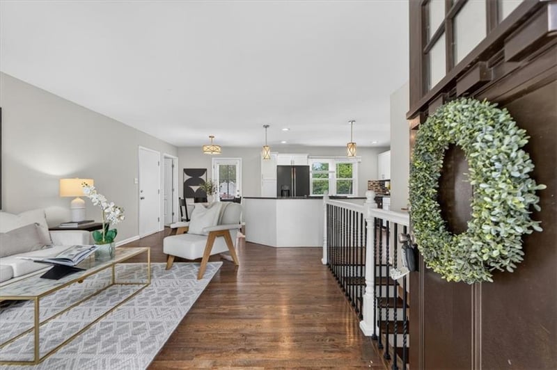 8521 Goodman St, Overland Park, KS 66212