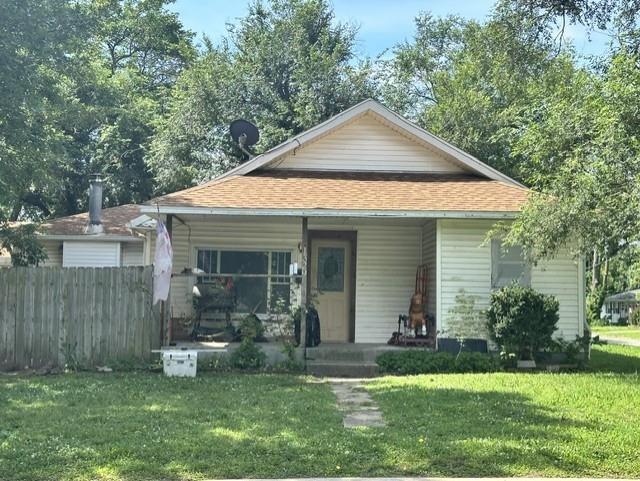 1329 Allison St, Nevada, MO 64772