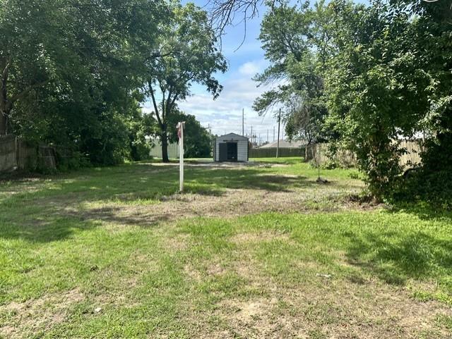 1329 Allison St, Nevada, MO 64772