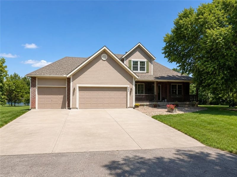 483 1501st Rd, Holden, MO 64040