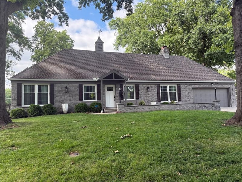 2016 83rd Ter, Leawood, KS 66206