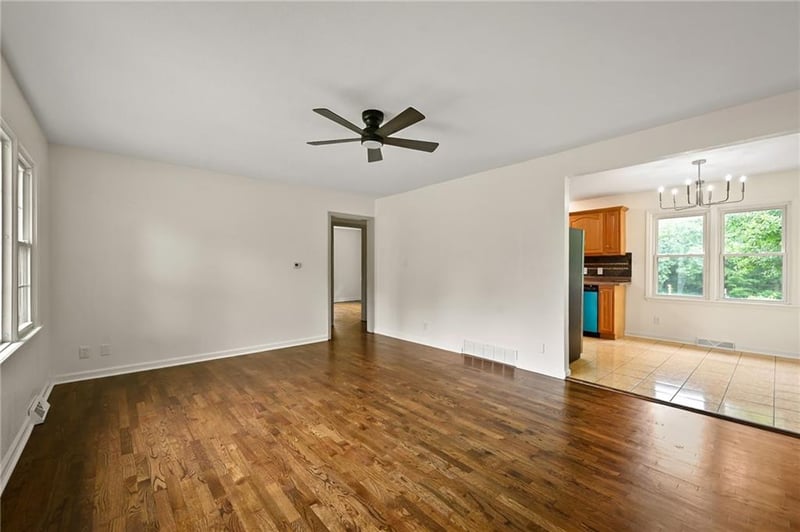 3032 Iowa St, Leavenworth, KS 66048