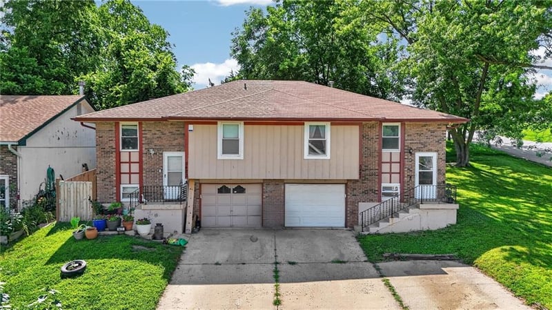 5421 50th St, Kansas City, MO 64119