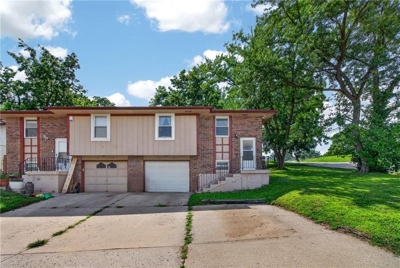 5421 50th St, Kansas City, MO 64119
