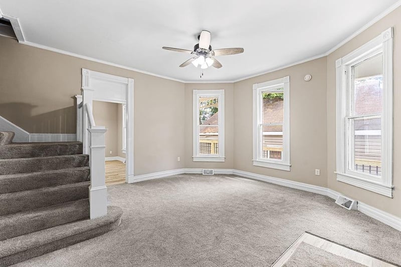 1407 2nd St, St Joseph, MO 64505