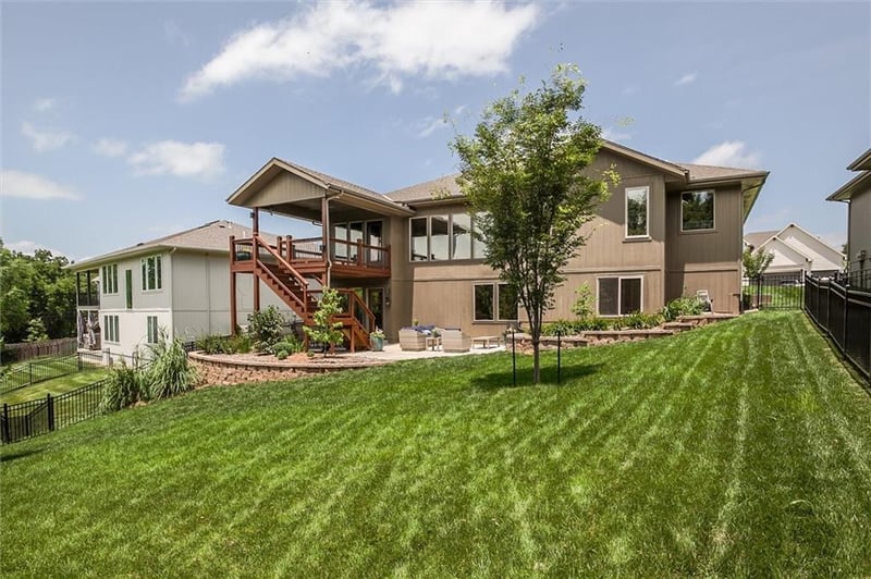 22235 W 98th Ter, Lenexa, KS 66220