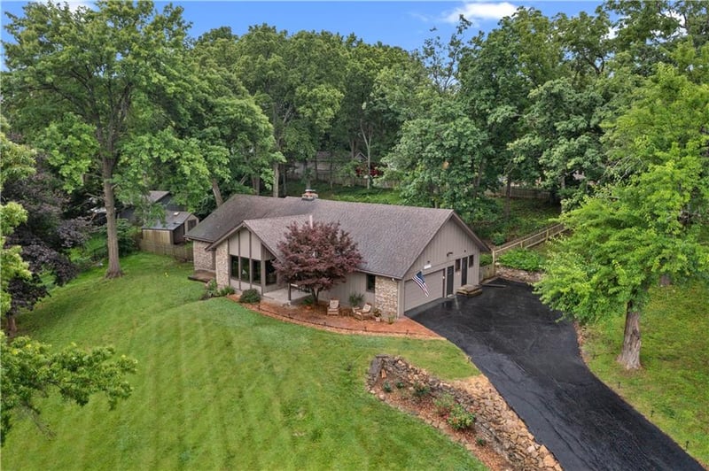 1012 Wyckford St, Olathe, KS 66061
