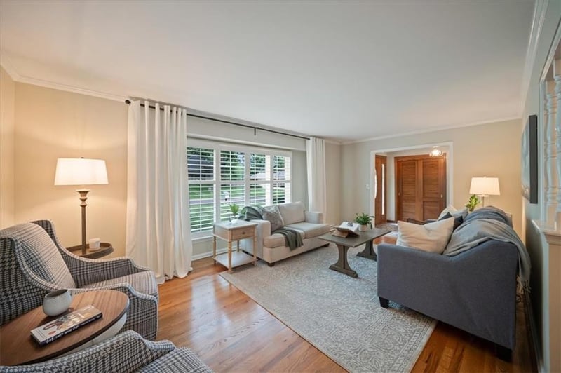 8622 Broadmoor St, Overland Park, KS 66212