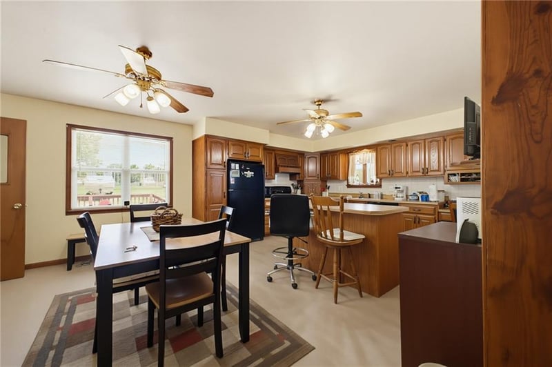 729 Brunswick St, Brookfield, MO 64628