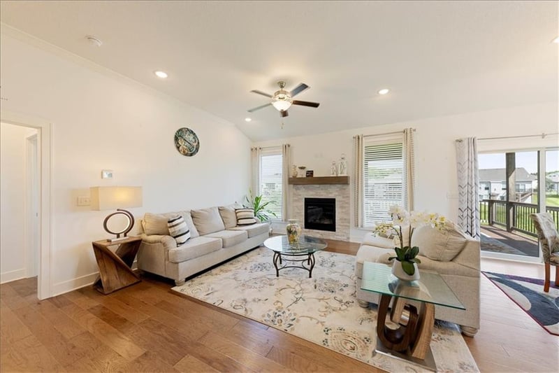 18161 Hauser St, Overland Park, KS 66013