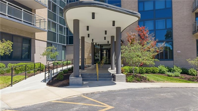 4545 Wornall Rd #609, Kansas City, MO 64111