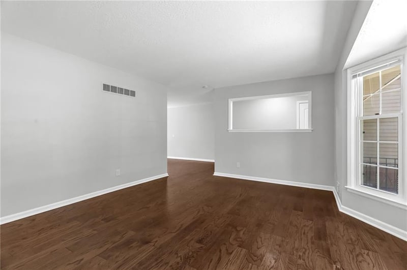 6217 Crisp Ave, Kansas City, MO 64133