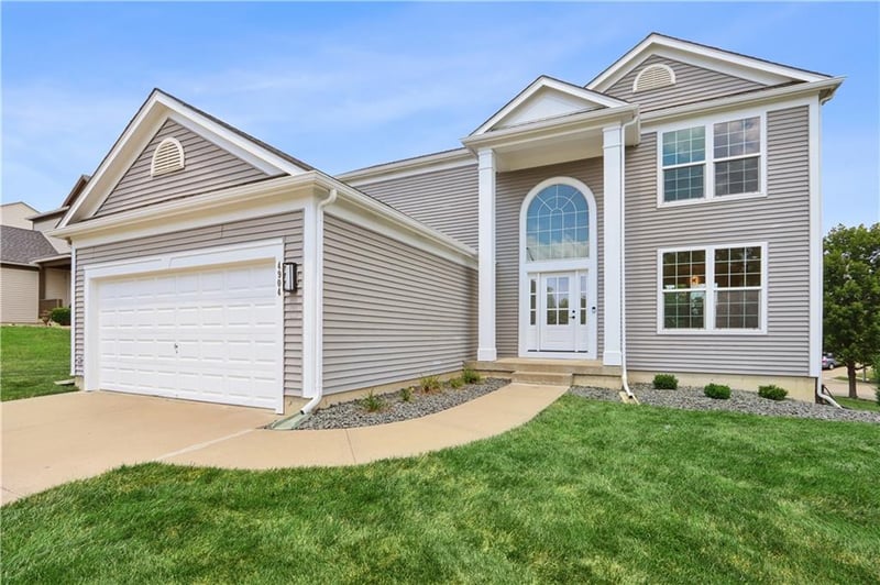 4904 79 St, Kansas City, MO 64119
