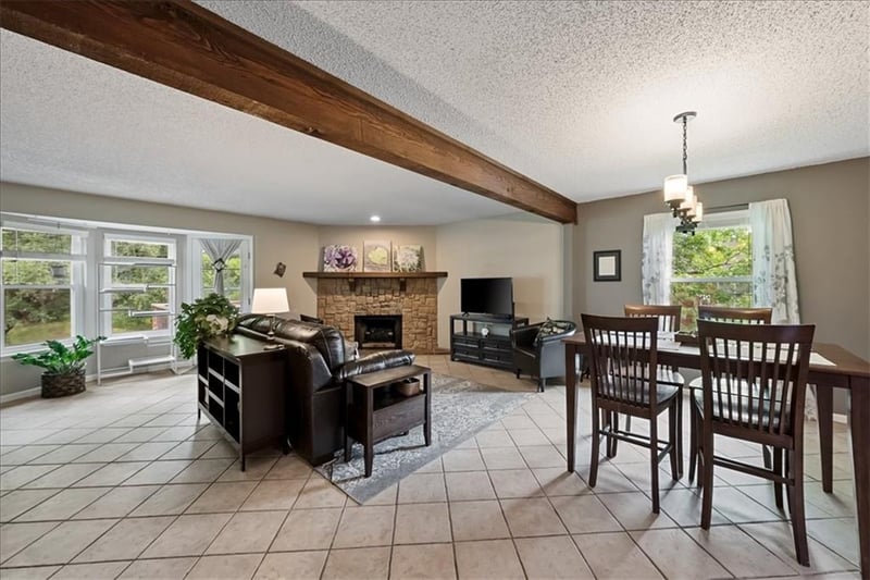 8333 Lowell Ave #3, Overland Park, KS 66212