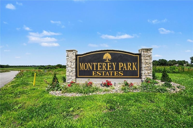 3090 Onyx St, Smithville, MO 64089