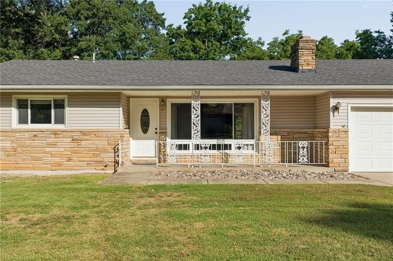 6826 Baltimore Ave, Gladstone, MO 64118
