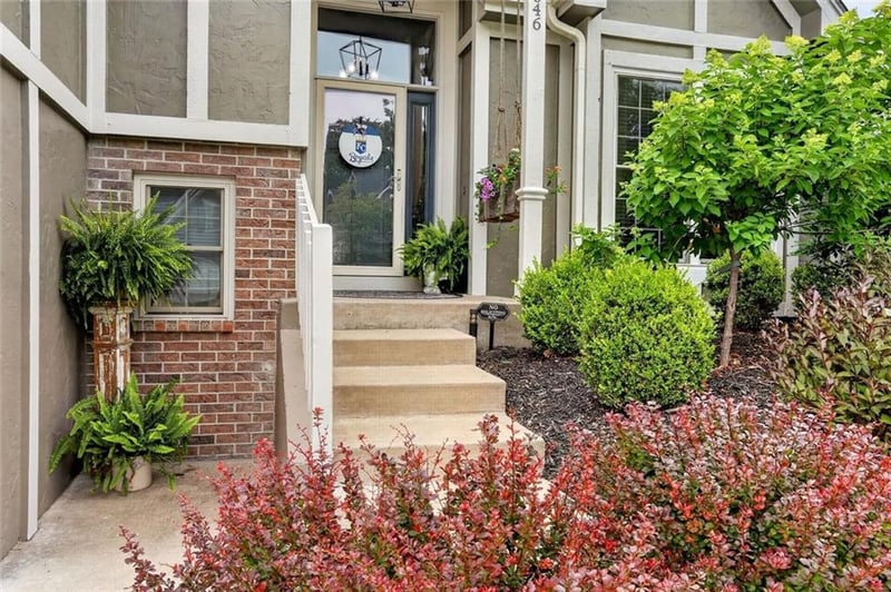 7646 N Pomona Ave, Kansas City, MO 64152