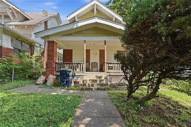 3741 Agnes Ave, Kansas City, MO 64128