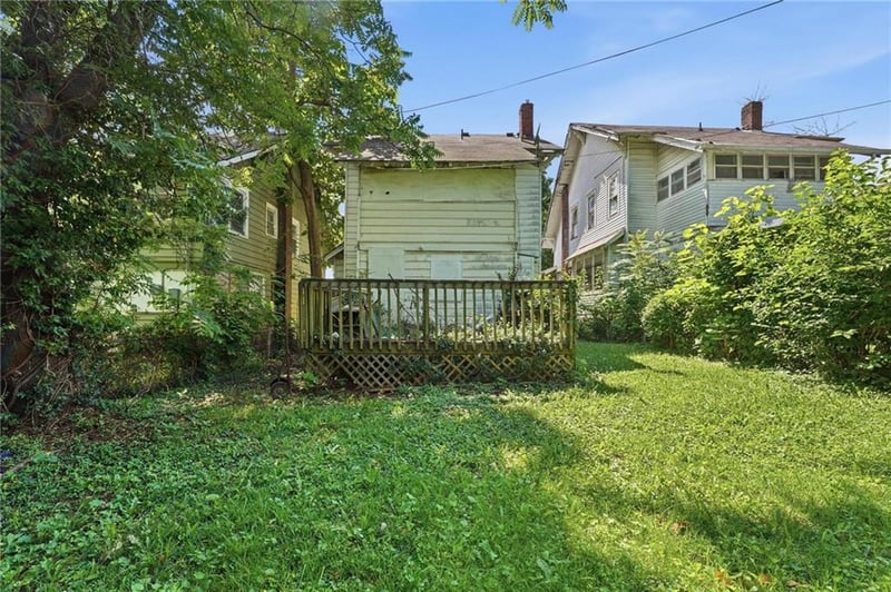 3741 Agnes Ave, Kansas City, MO 64128