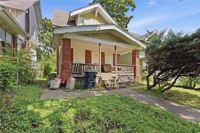 3741 Agnes Ave, Kansas City, MO 64128