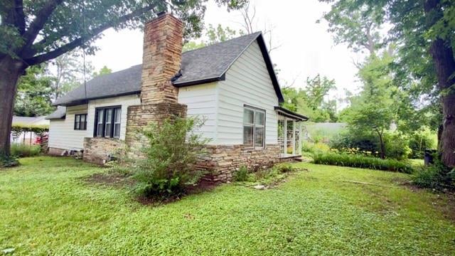 1030 Walnut St, Nevada, MO 64772
