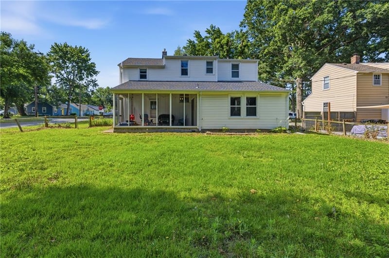 1000 84th St, Kansas City, MO 64114