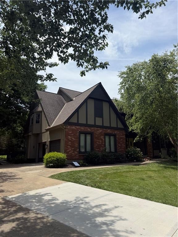 3353 129th Ter, Leawood, KS 66209