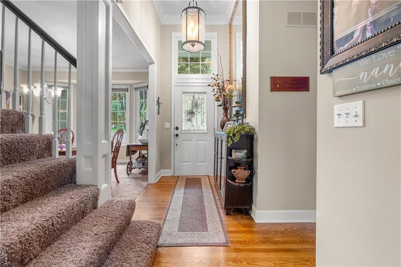 713 Plumbrook Pl, Lee's Summit, MO 64064
