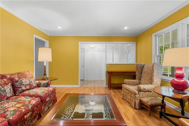 1312 Sunrise Dr, Blue Springs, MO 64015