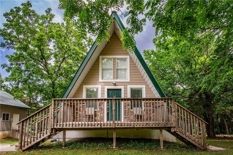 97 Sugar Lake Dr, Mound City, KS 66056