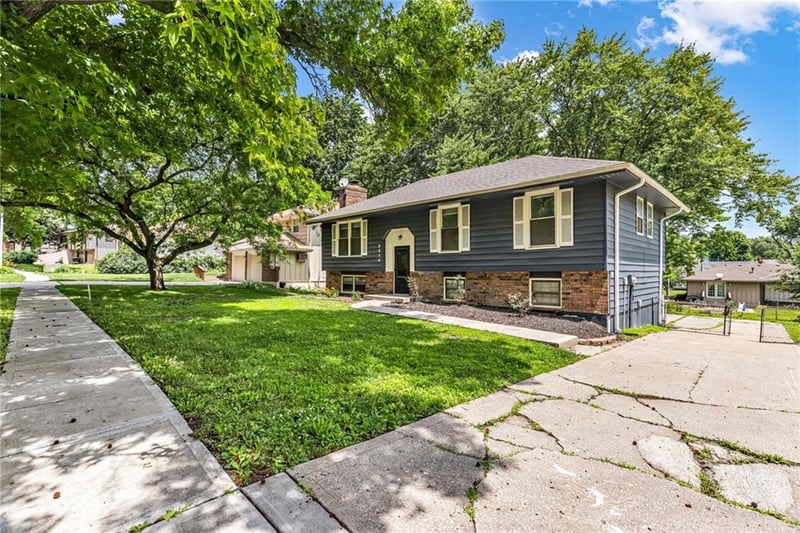 7314 77th Ter, Kansas City, MO 64152
