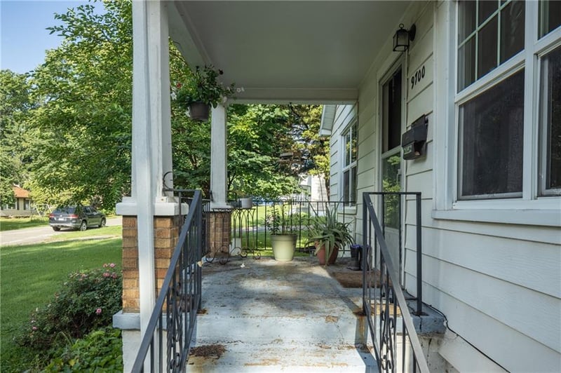 9700 E 66th St, Raytown, MO 64133