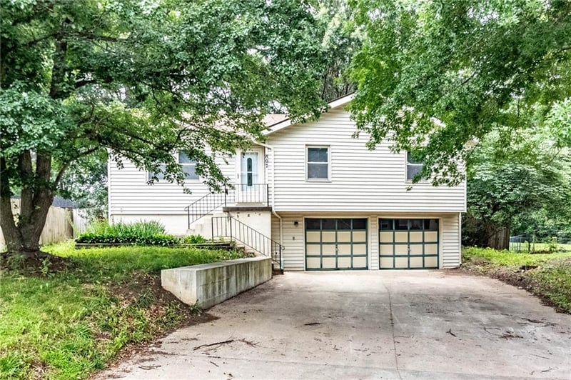 807 Britany Dr, Warrensburg, MO 64093