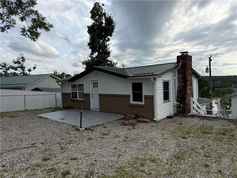 26274 Waterview Dr, Warsaw, MO 65355