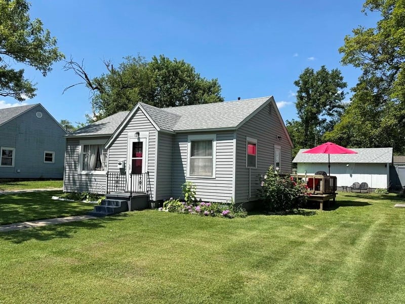 704 Main St, El Dorado Springs, MO 64744