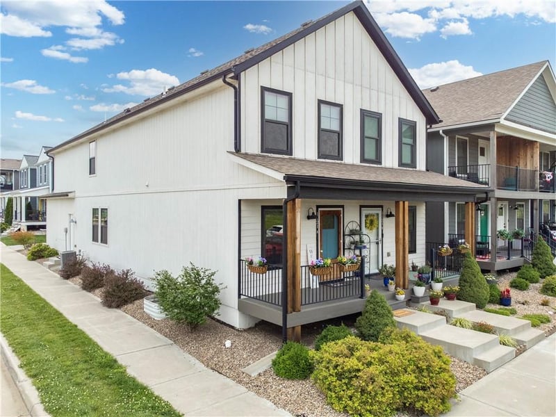 1121 Minton Rd #A, Independence, MO 64056