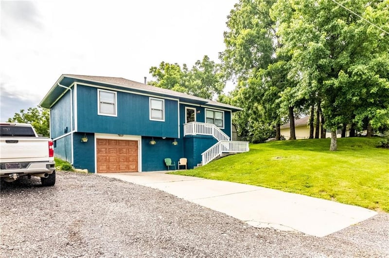 81 101 Rd, Warrensburg, MO 64093