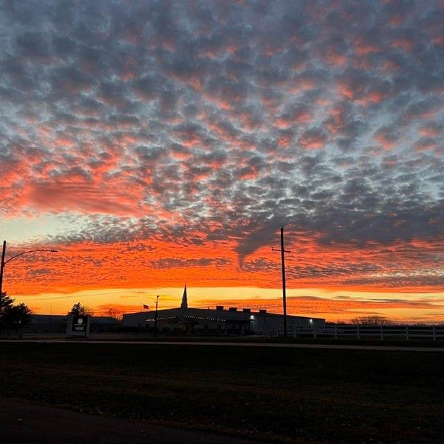 5 Sunset Ln, Paola, KS 66071