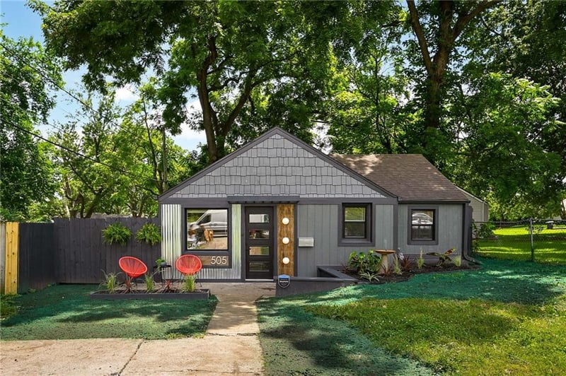 505 82nd St, Kansas City, MO 64131