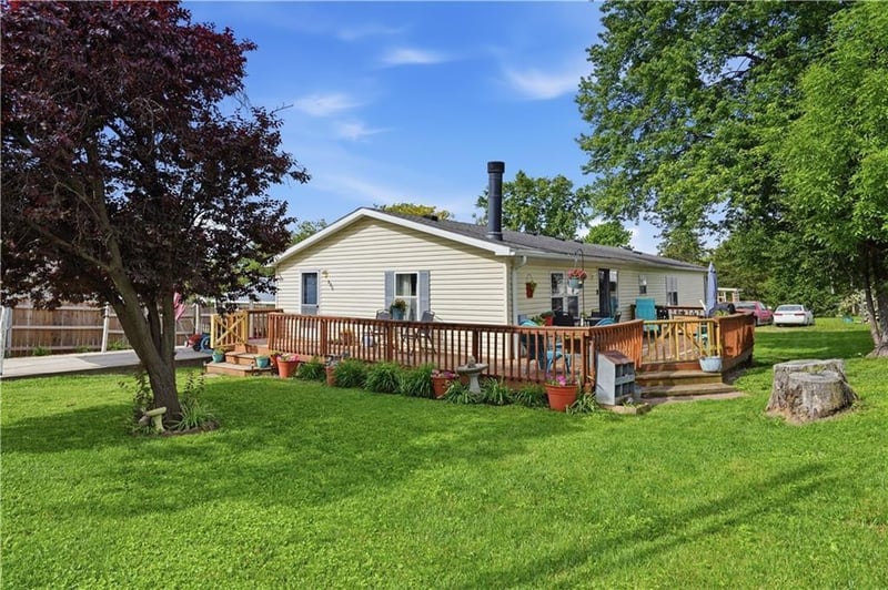 806 West St, Stewartsville, MO 64490