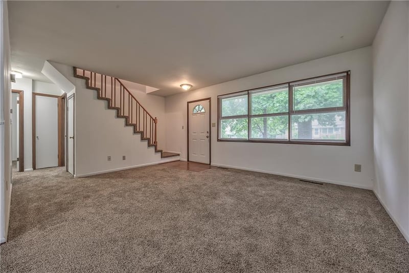 8603 Corrington Ave, Kansas City, MO 64138