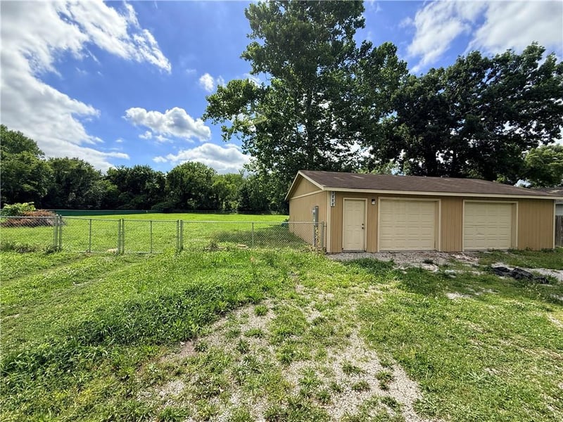 9800 S Noland Rd, Kansas City, MO 64138
