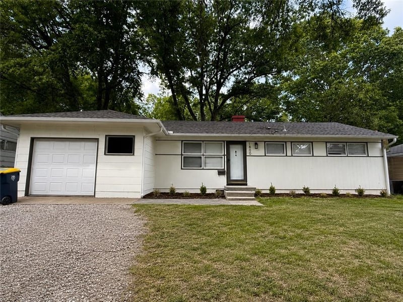 7800 108th St, Kansas City, MO 64134