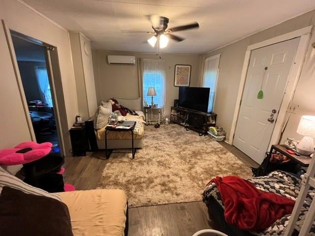 408 Peoria St, Seneca, MO 64865