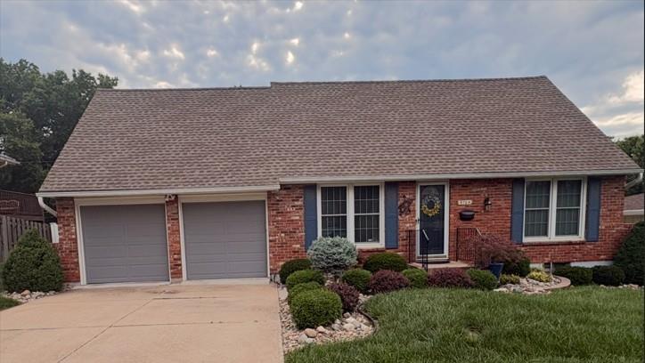 9704 Hardesty Ave, Kansas City, MO 64137