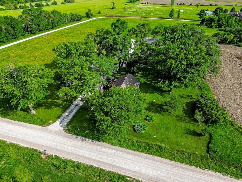 1945 900th Rd, Eudora, KS 66025