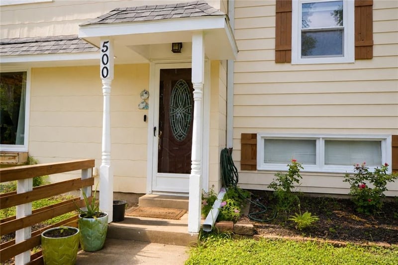 500 NE 44th St, Kansas City, MO 64116